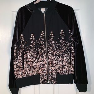 Black and floral print bomber jacket